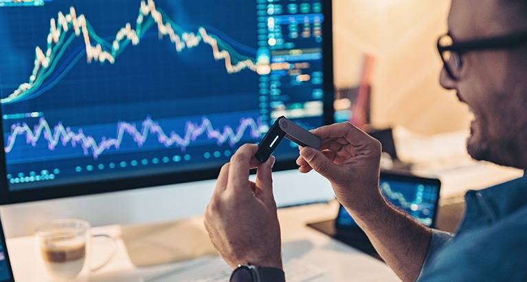 Maximizing Profits with a Crypto Trading Strategy Bot Maximizing Profits with a Crypto Trading Strategy Bot